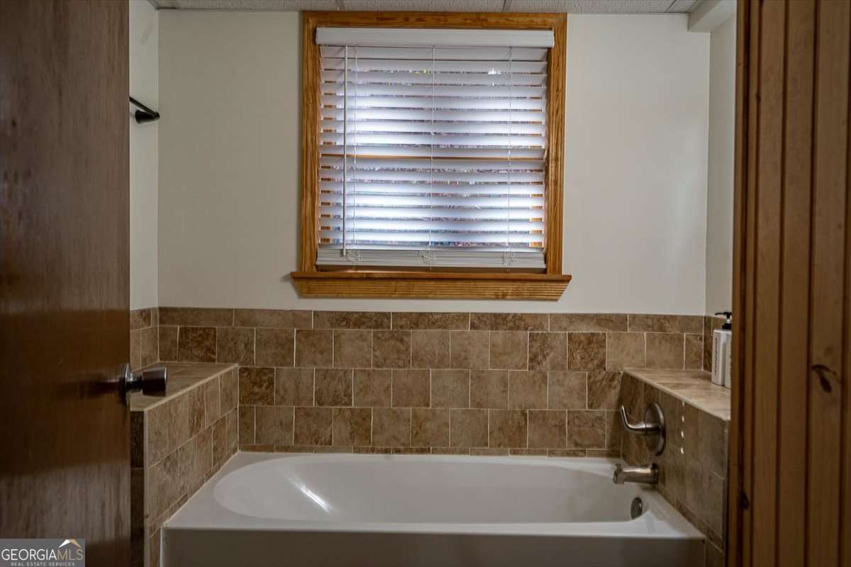 43 Baum Weg Property Photo 18