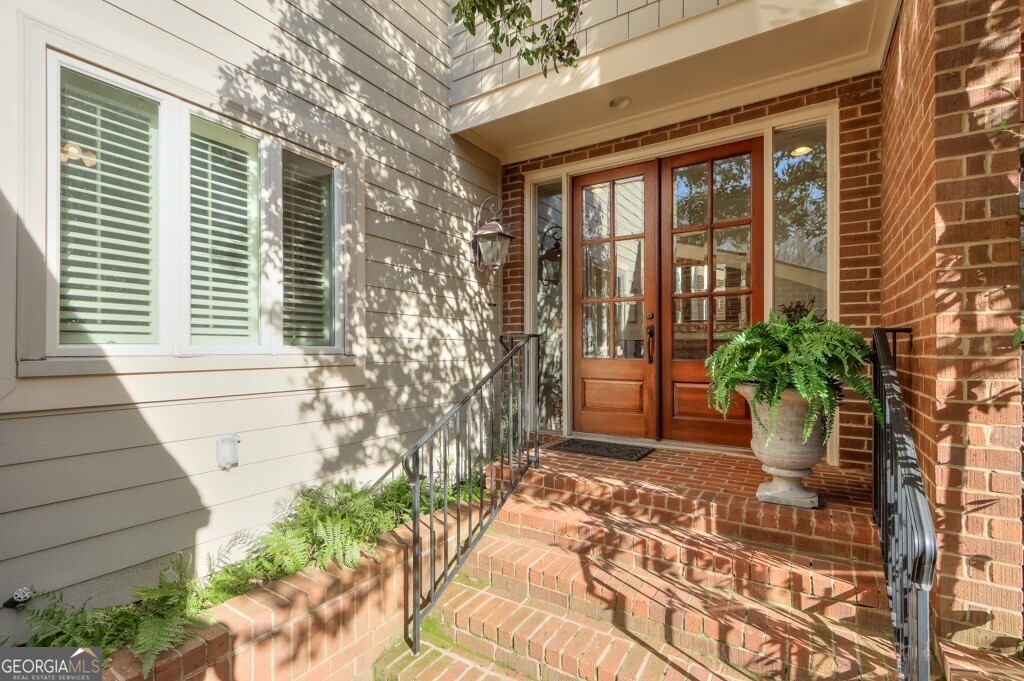 3994 Columns Drive Property Photo 1