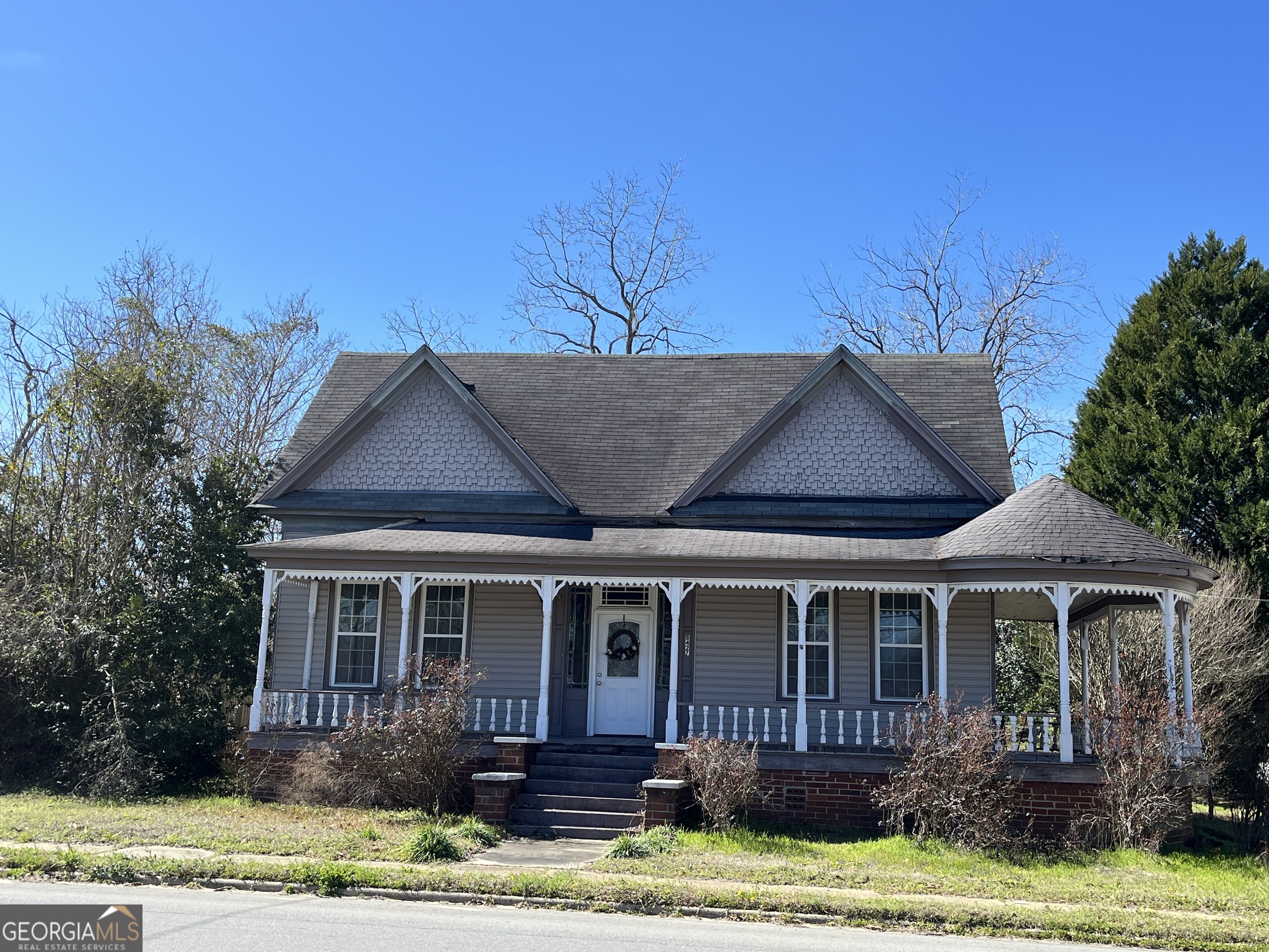 610 S Marcus Street Property Photo
