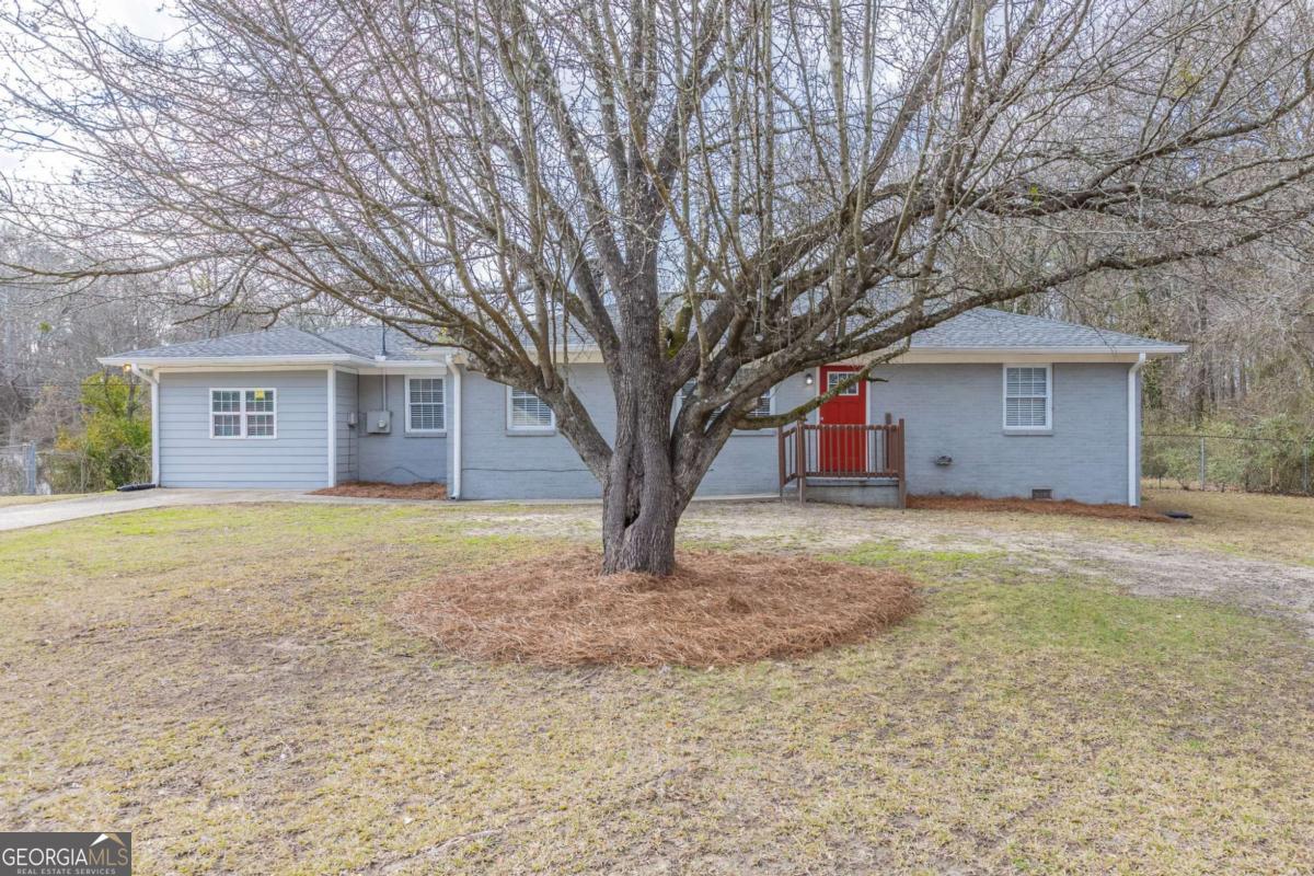 6297 Temple Street Property Photo