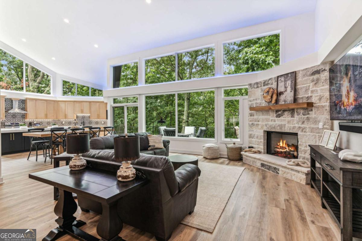 297 Fairview Court Property Photo 6