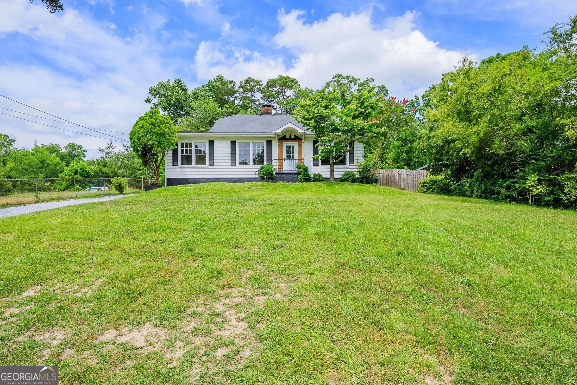 805 N Oakwood Street Property Photo