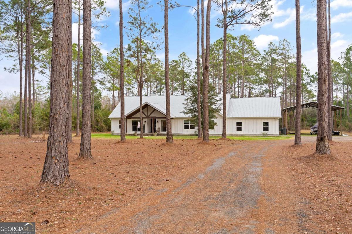 643 Post Road Property Photo 1