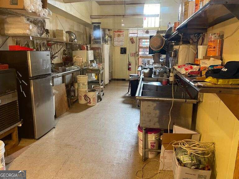 122 E Broad Street Property Photo 23