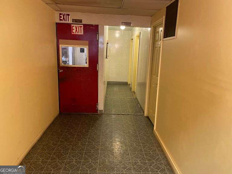122 E Broad Street Property Photo 25