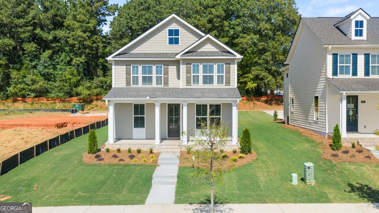 924 Stow Lane Property Photo 1