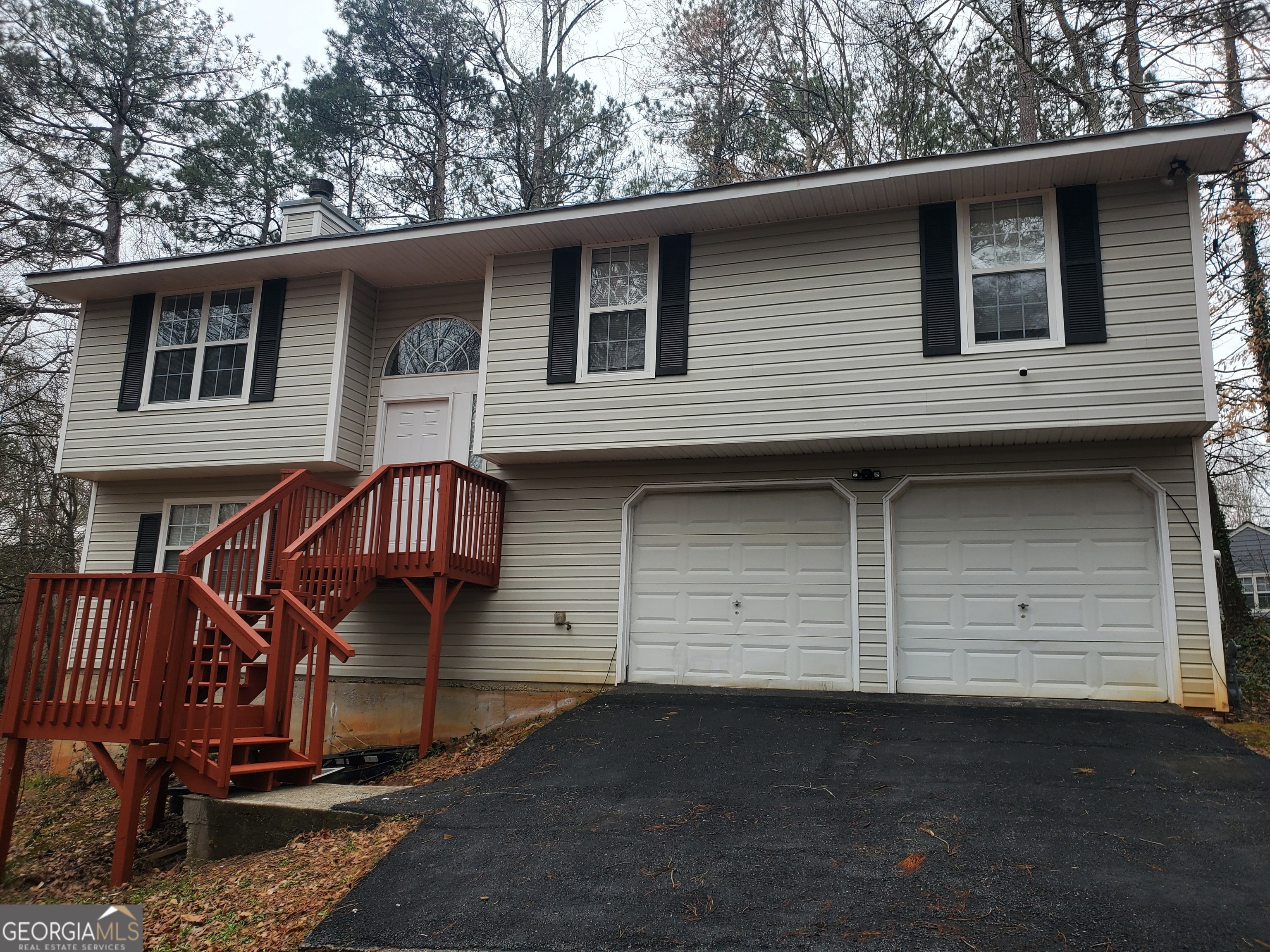 2079 S County Line Road Property Photo