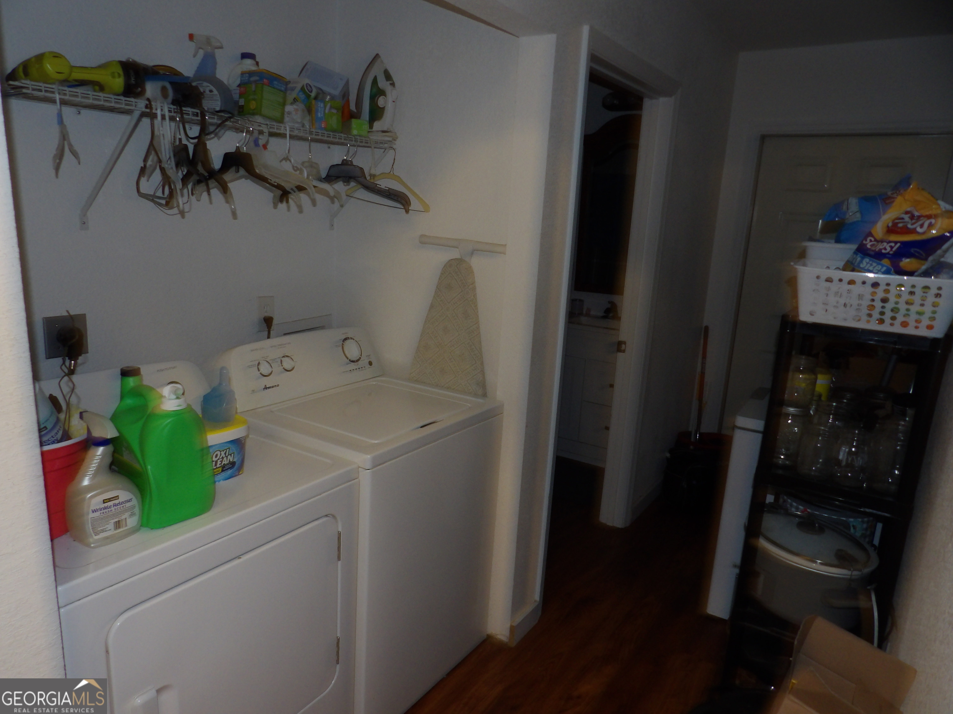 310 Property Photo 13