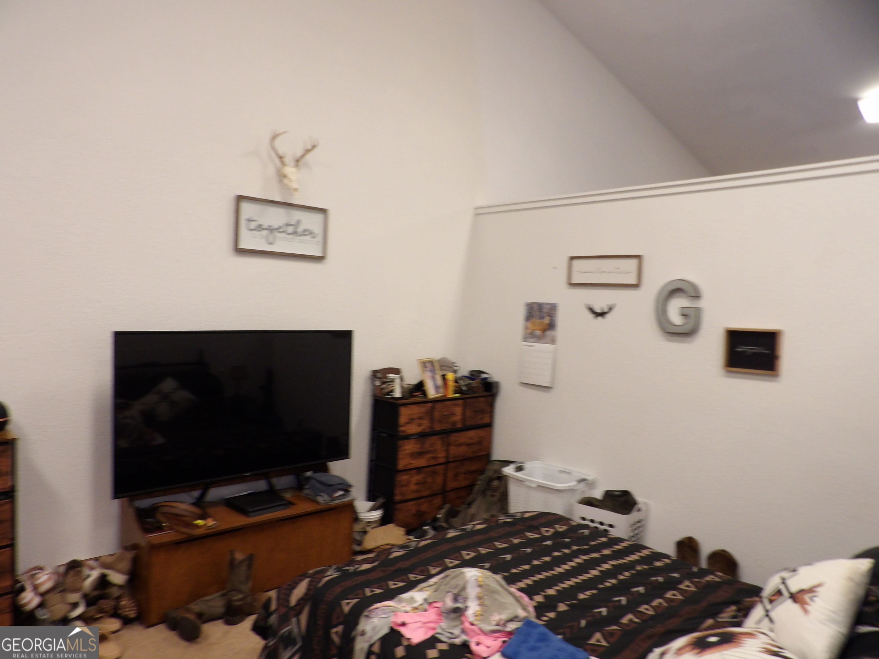 310 Property Photo 14
