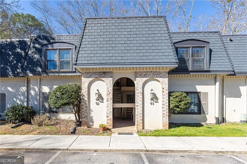 93 Verlaine Place Nw Property Photo