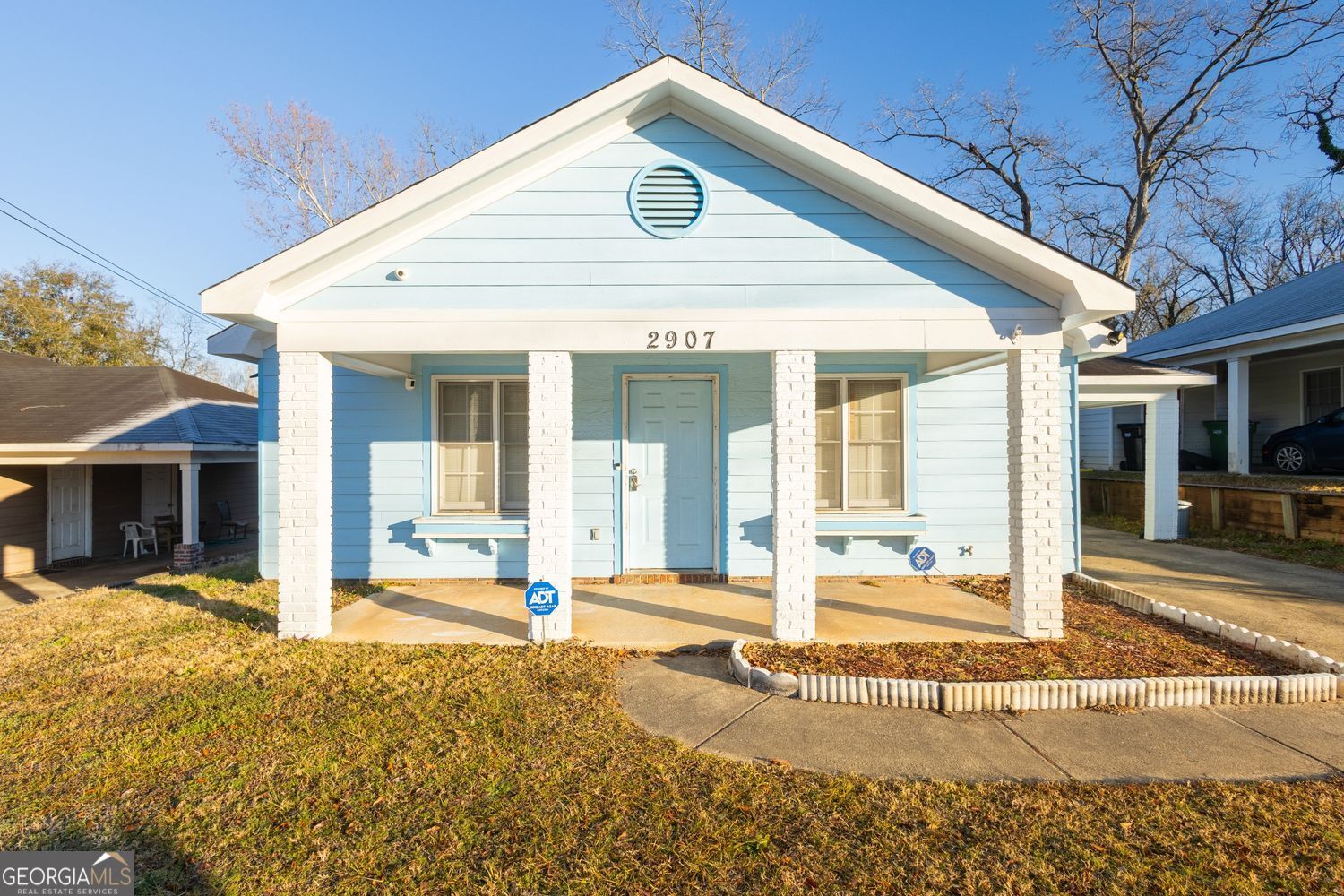 2907 8th Property Photo