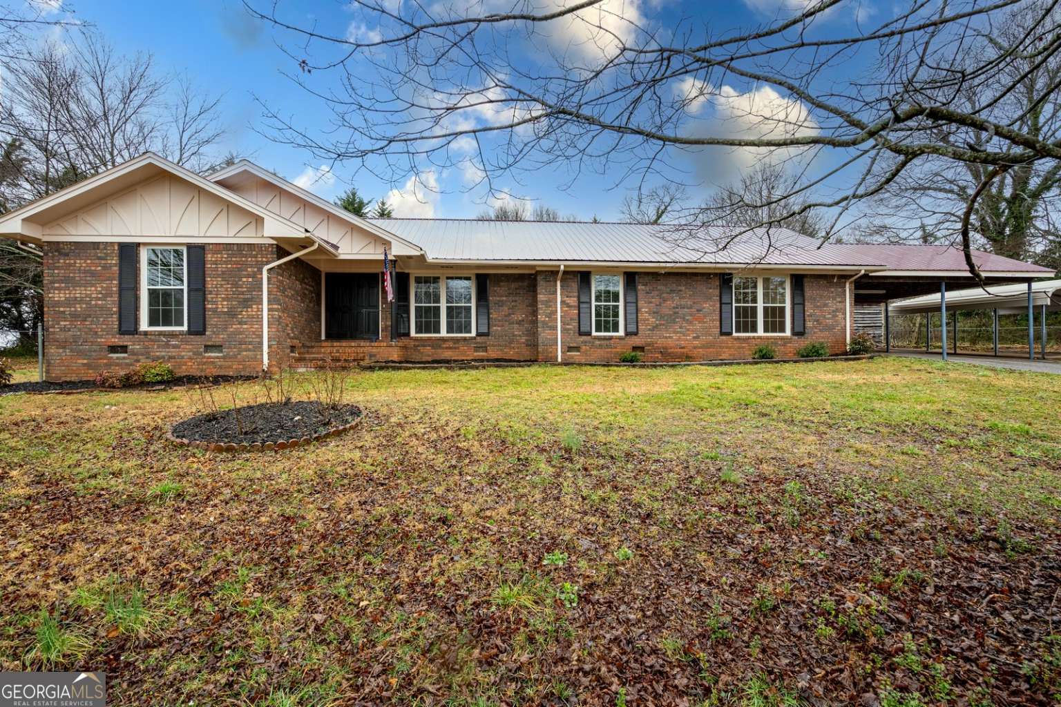 323 Hillandale Street Property Photo