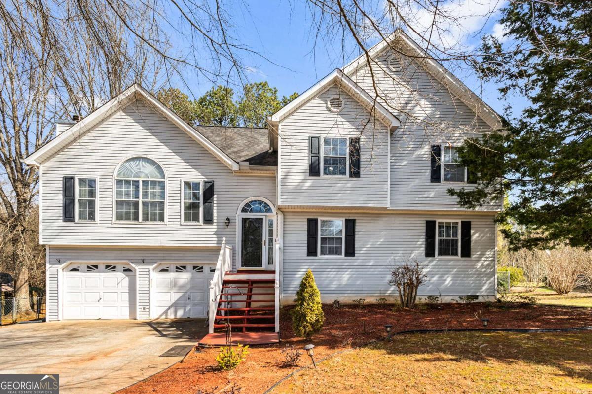 13 Greystone Lane Nw Property Photo 1