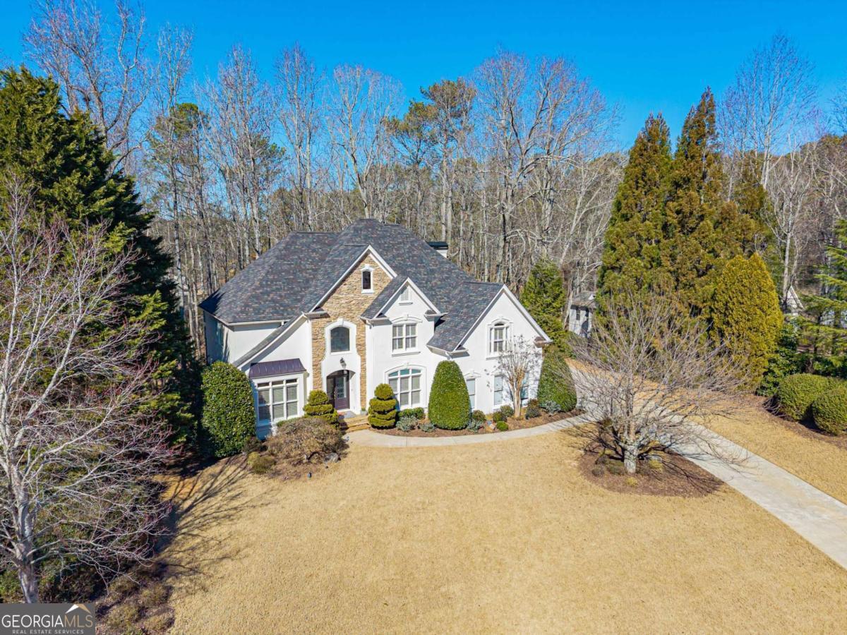 862 Hallbrook Lane Property Photo