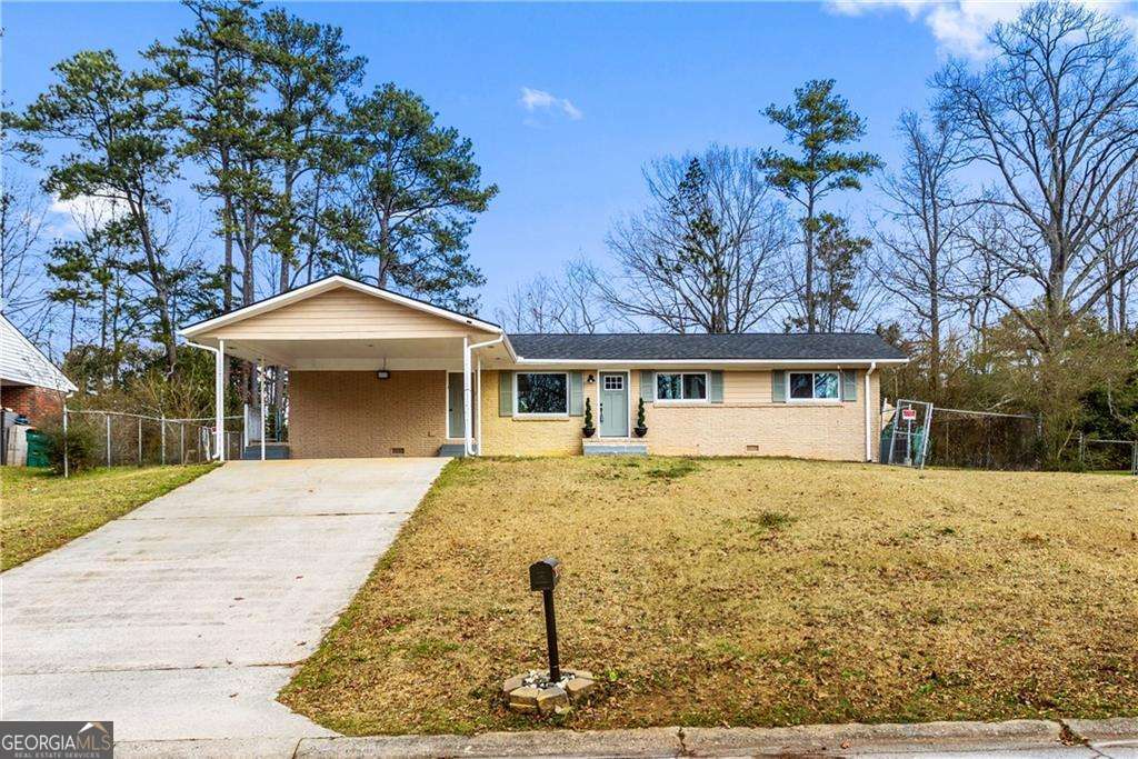 1646 Flicker Road Property Photo 1