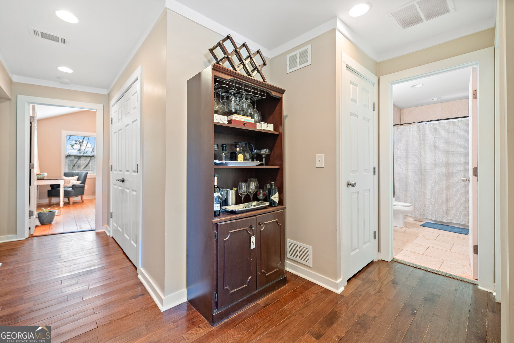 194 Church Road Se Property Photo 15