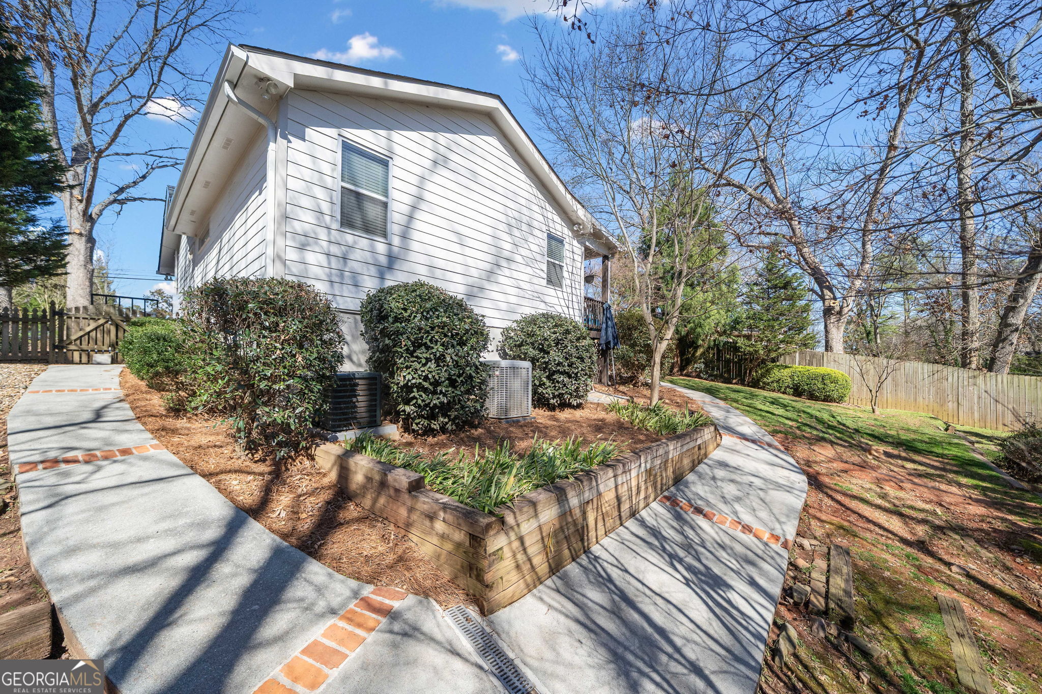 194 Church Road Se Property Photo 34