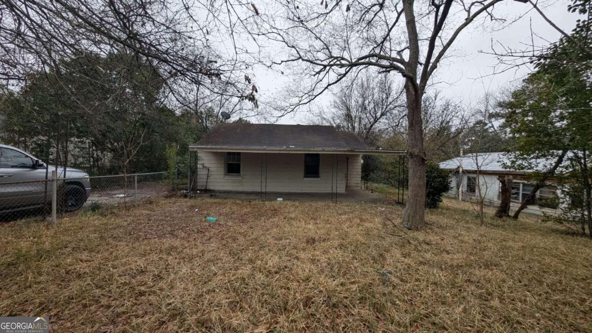 1220 Hillridge Drive Property Photo
