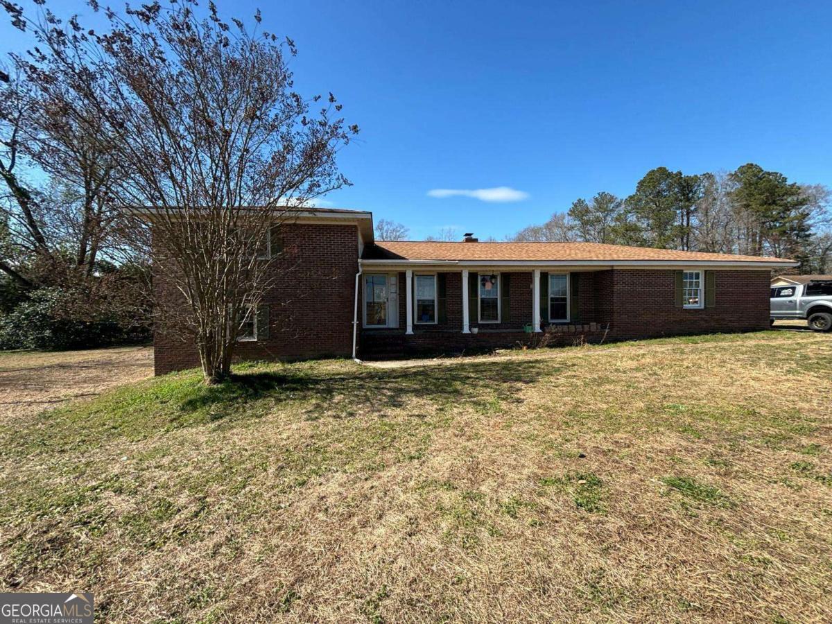 4009 Rogers Road Property Photo