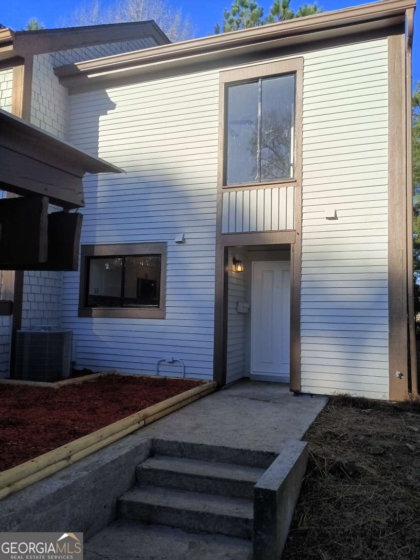 1 Willowick Drive Property Photo 4