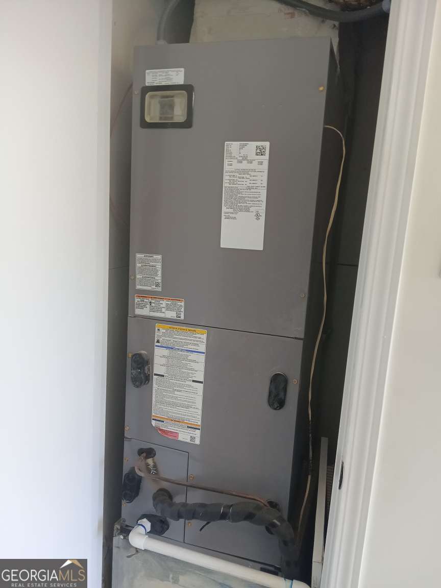 1 Willowick Drive Property Photo 24