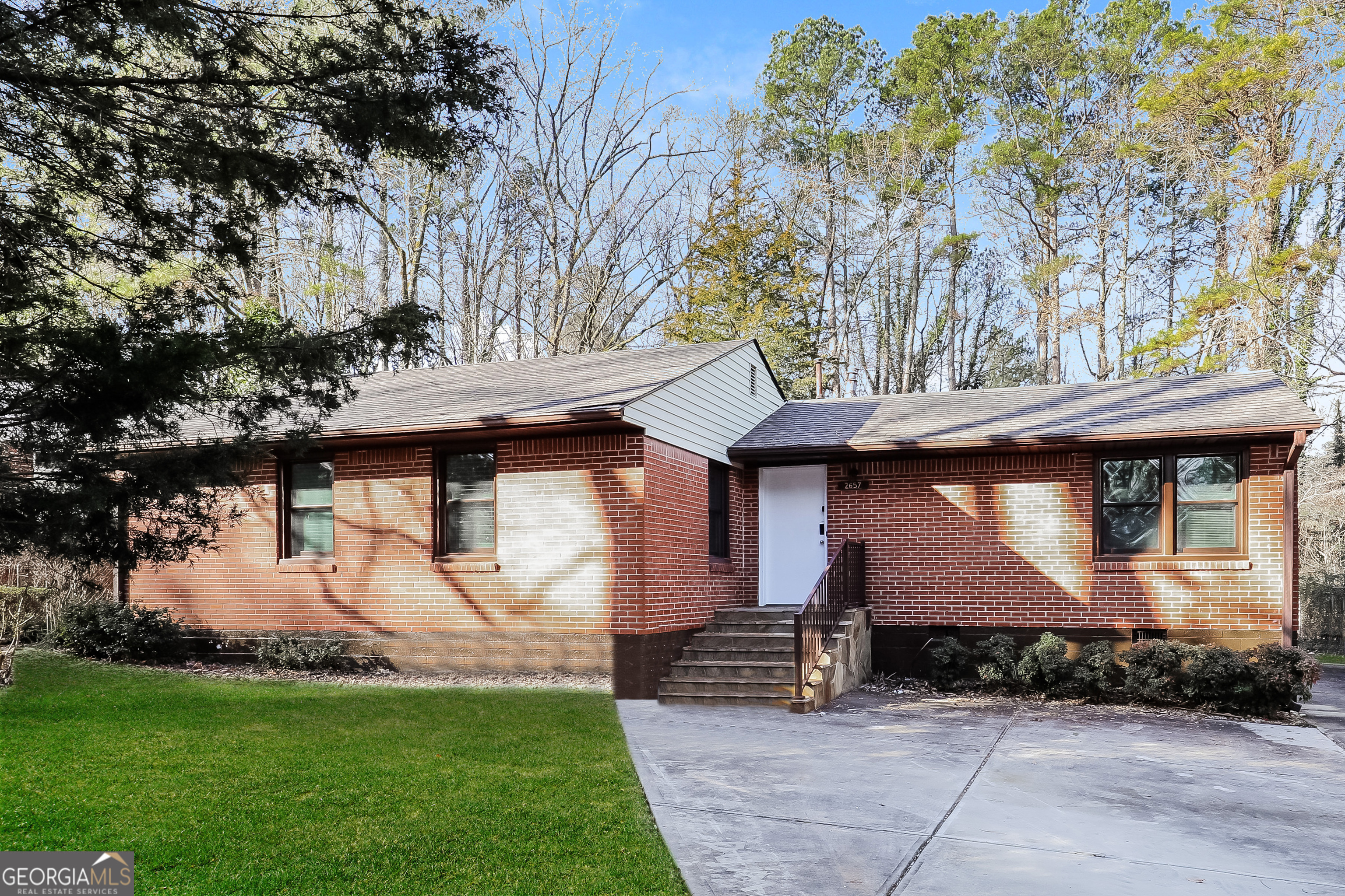 2657 Westchester Drive Property Photo