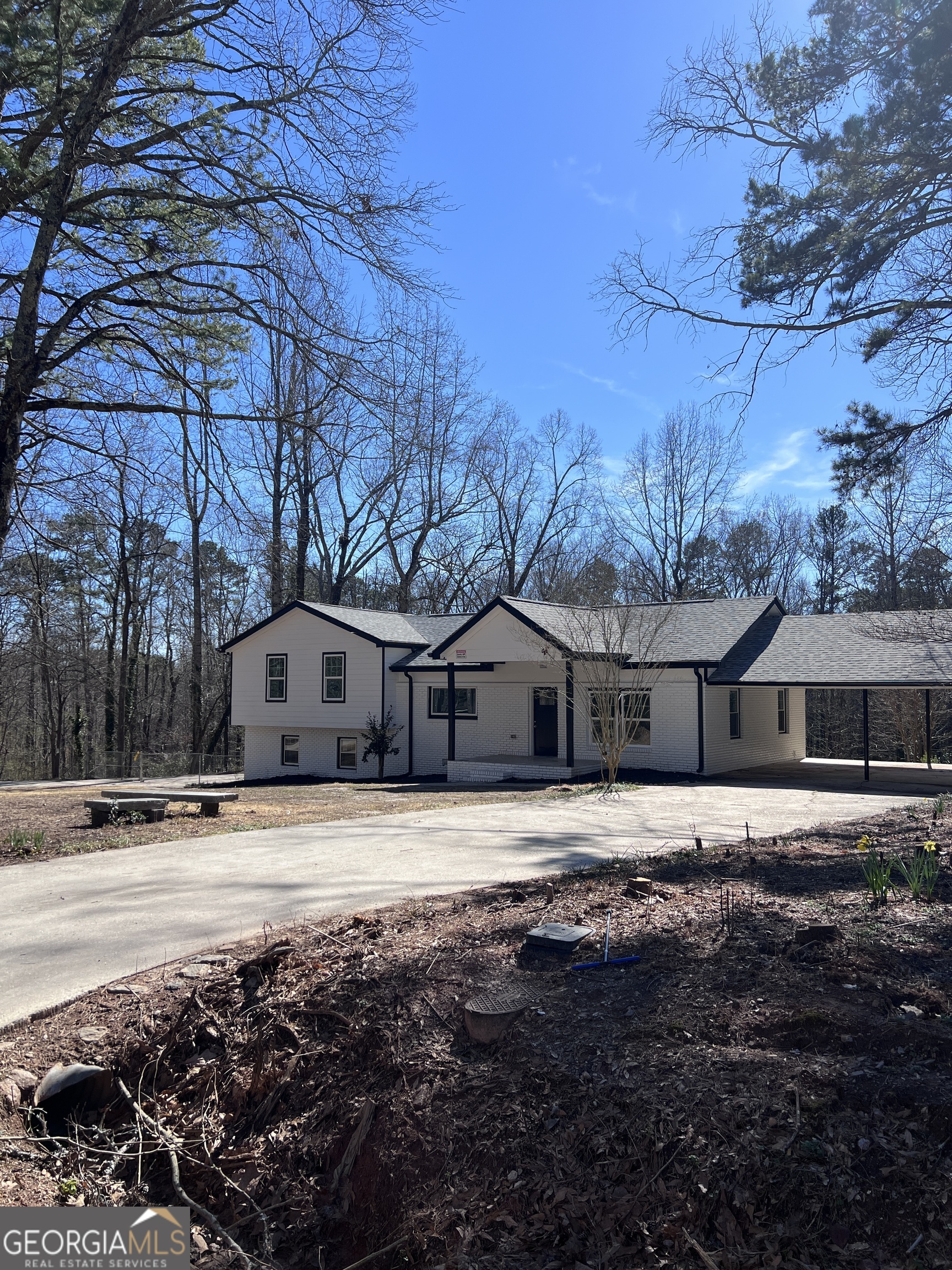 474 Easy Street Property Photo