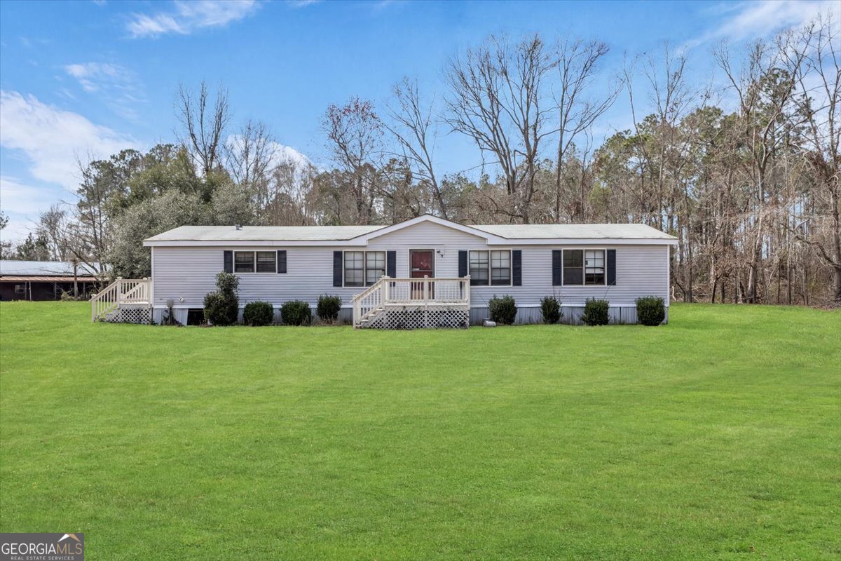 100 Akins Circle Property Photo