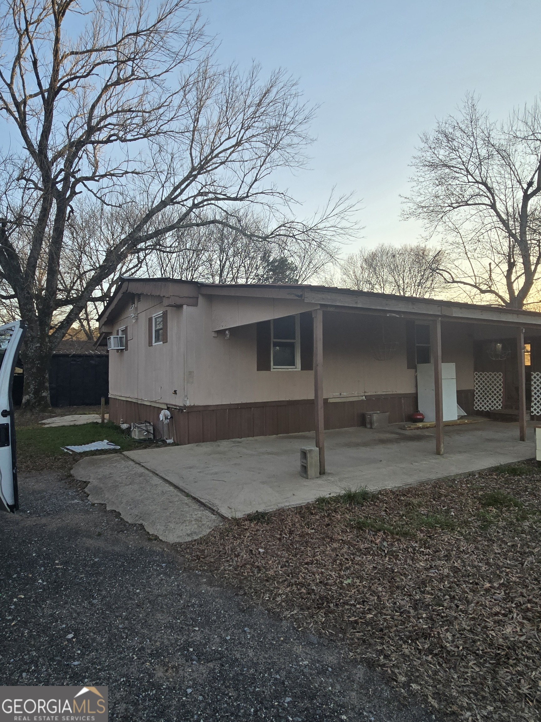 1037 Cherokee Road Property Photo