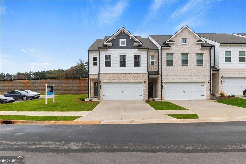 879 Eagle Avenue Property Photo