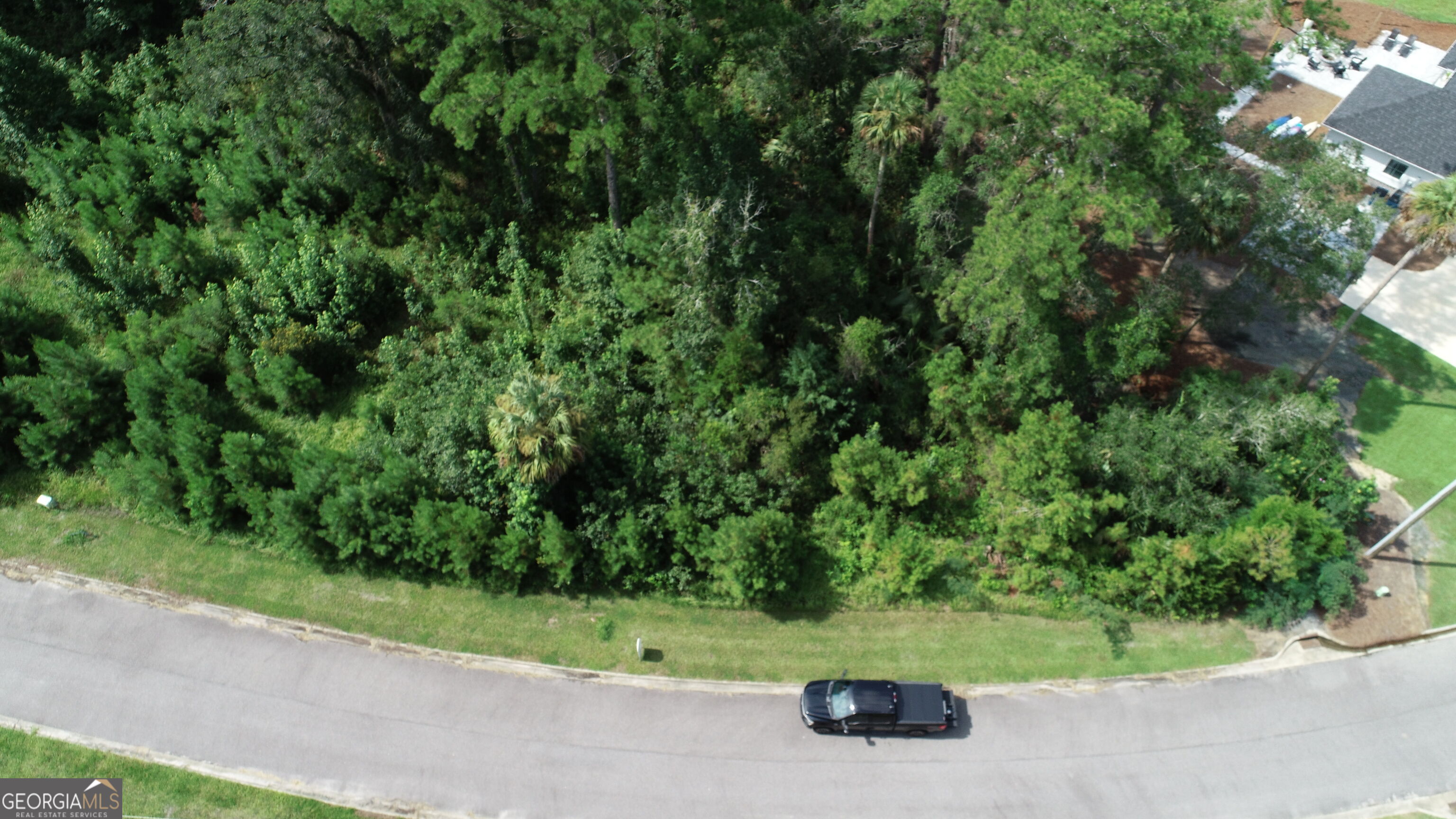 1112 River Oaks Road Property Photo 1