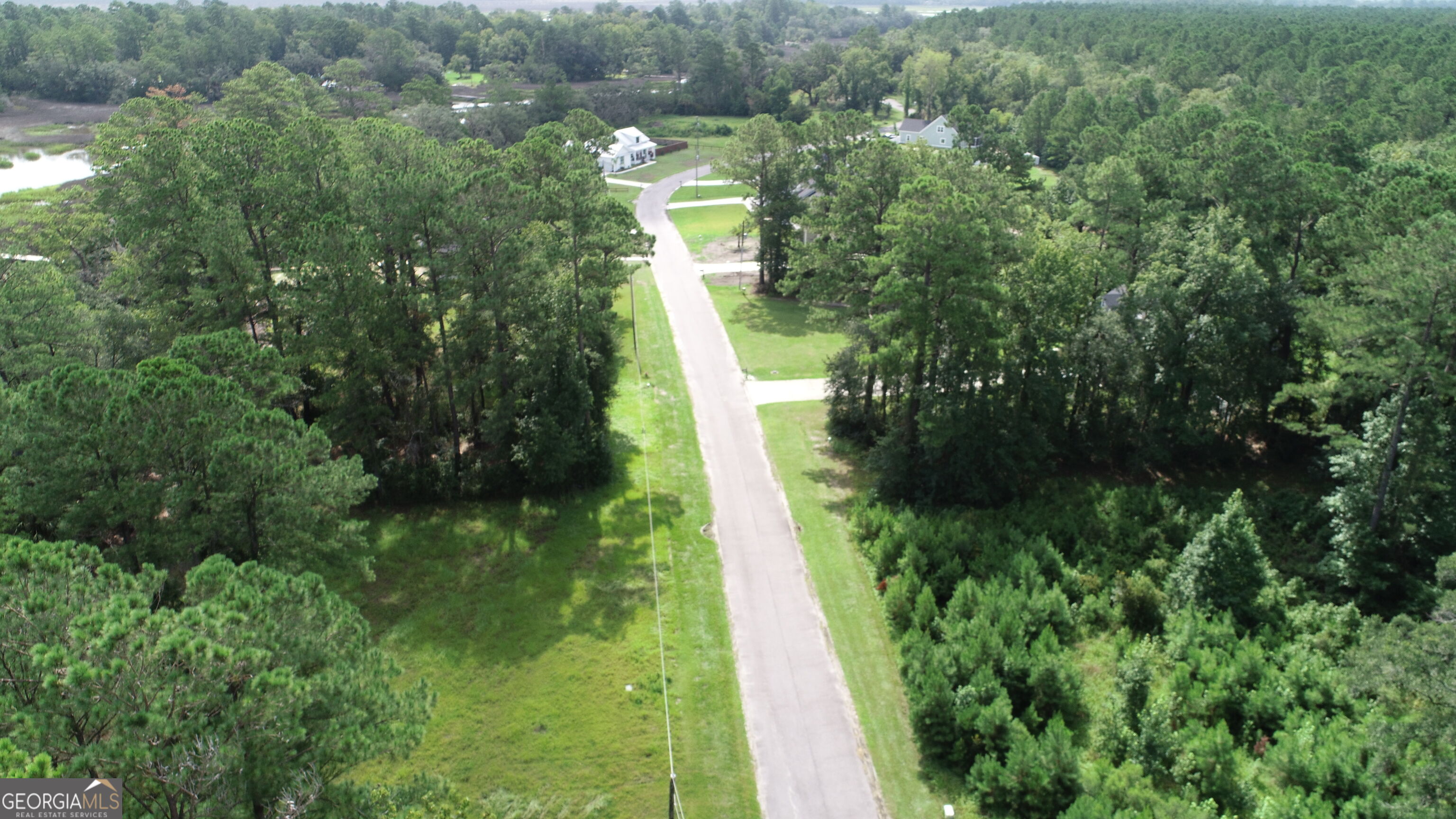 1112 River Oaks Road Property Photo 6