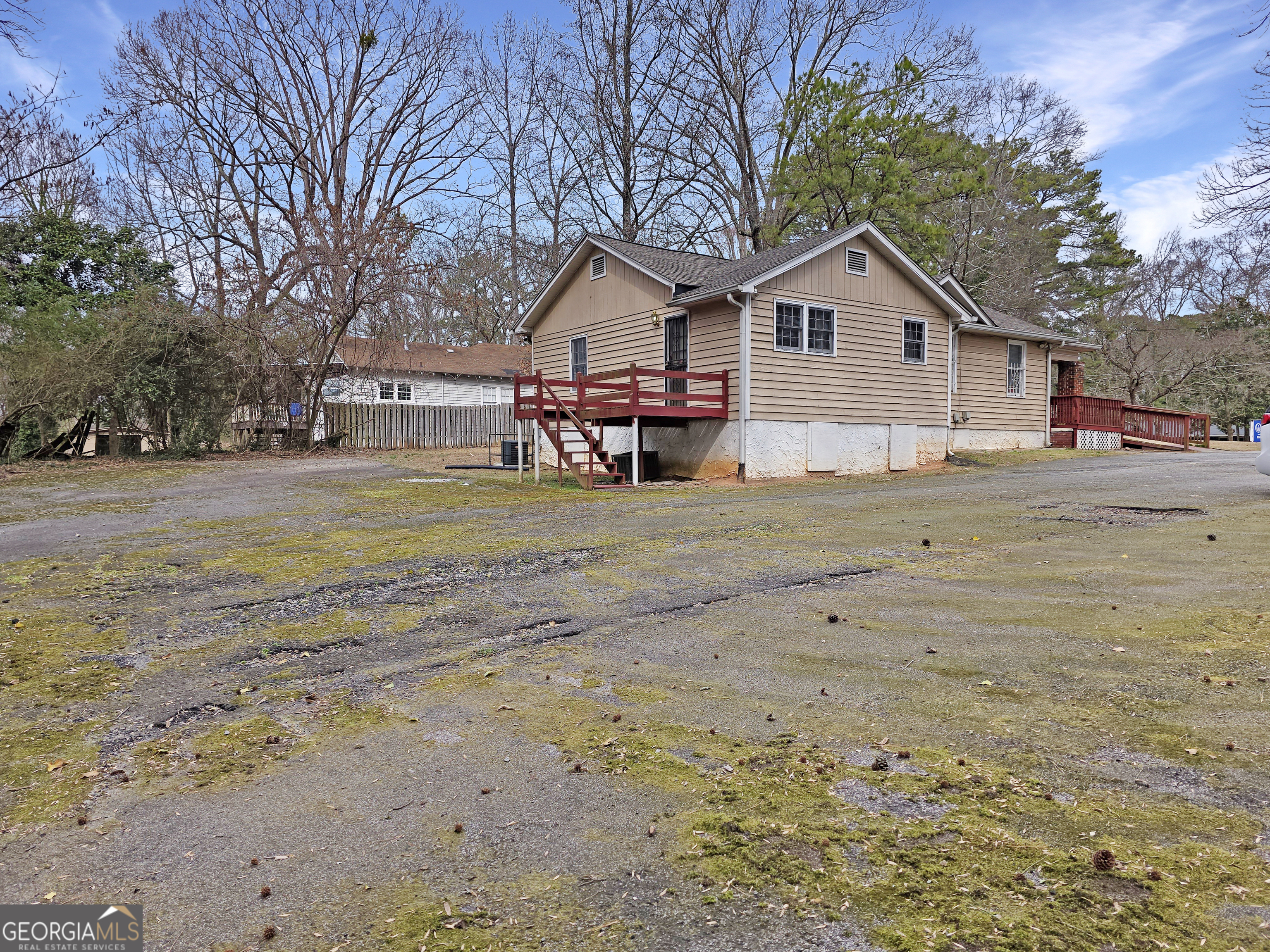 2195 Fairburn Road Sw Property Photo 2