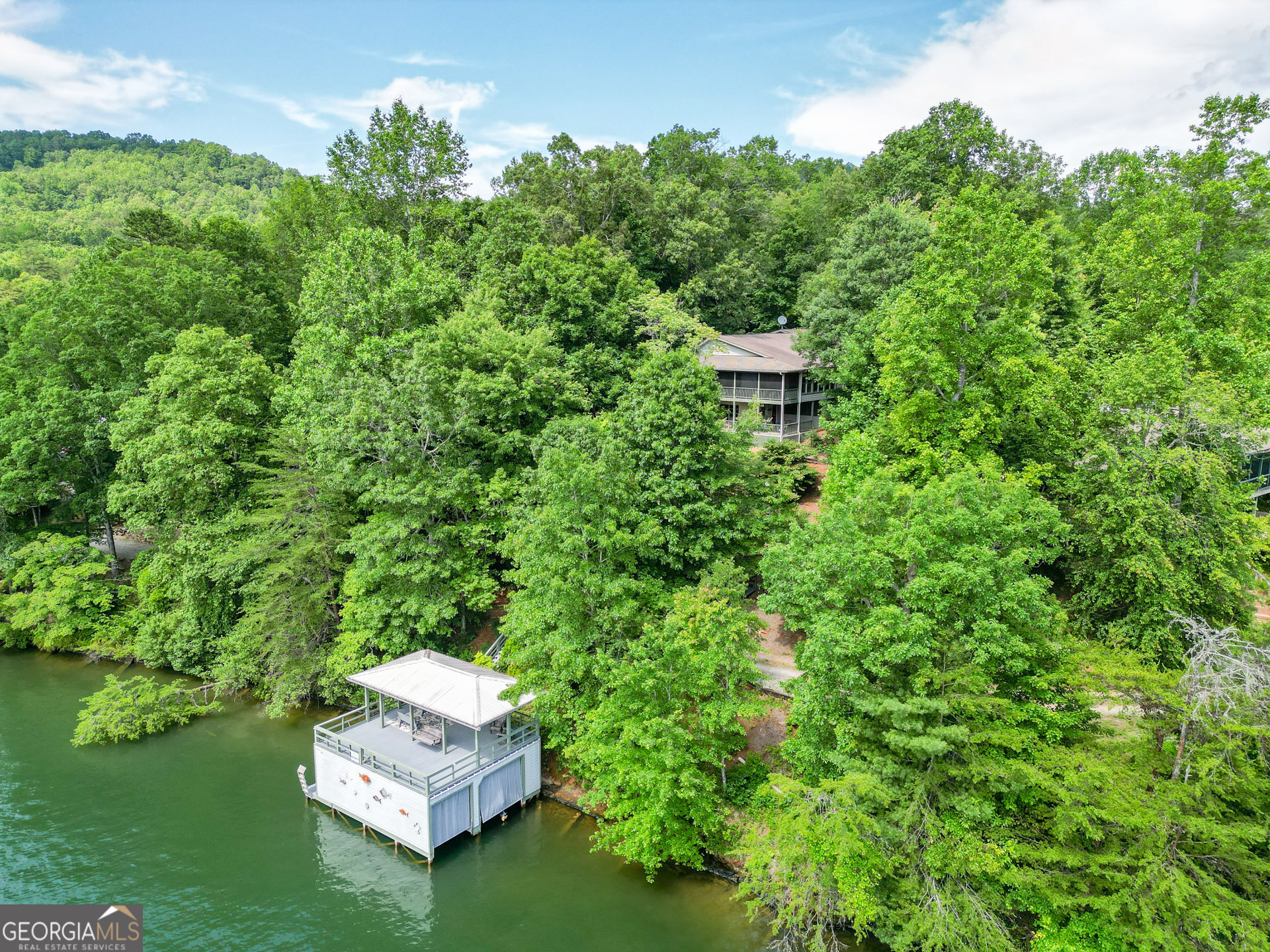 888 Moccasin Creek Road Property Photo 1