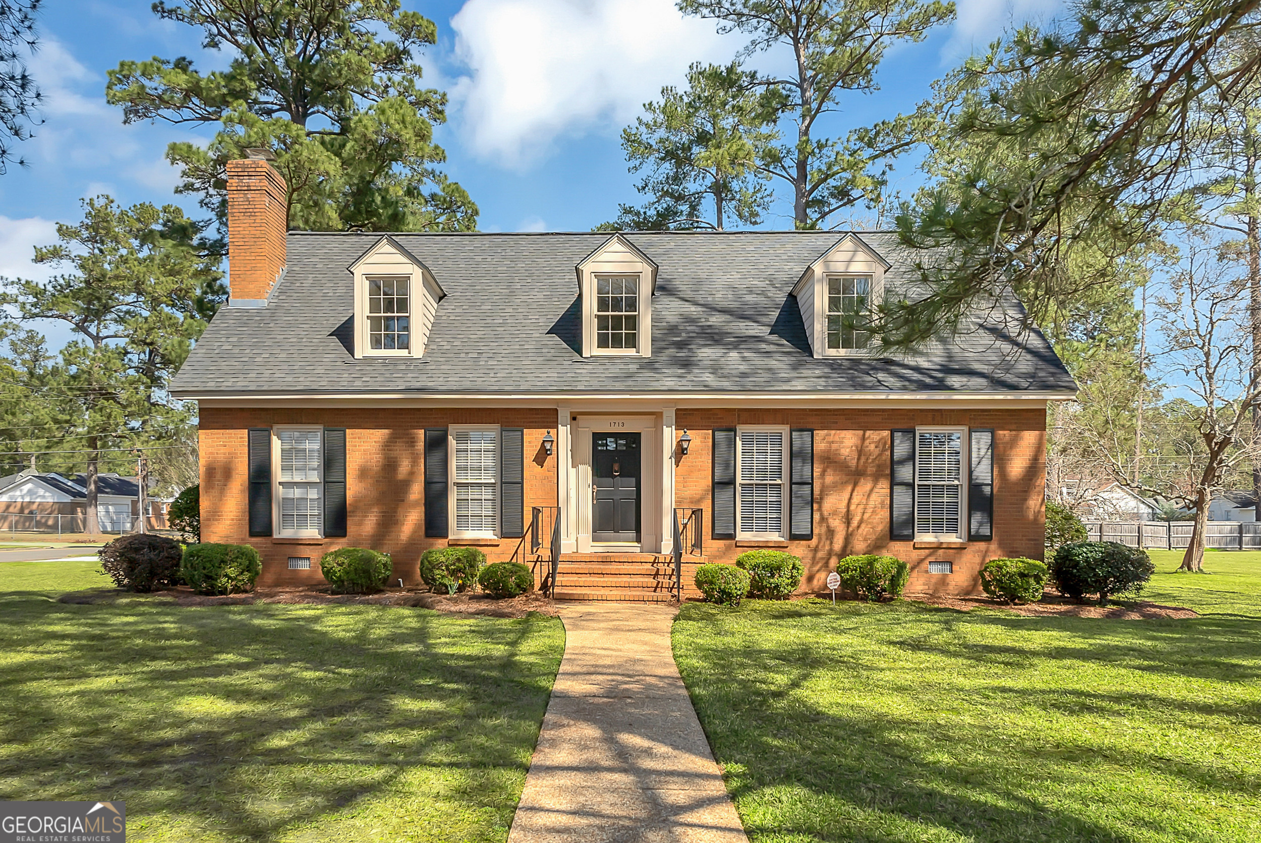 1713 Lynwood Lane Property Photo