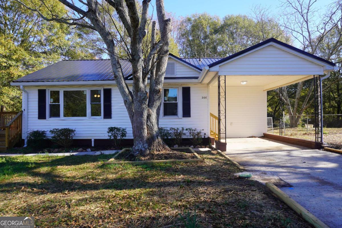 266 Randall Street Property Photo