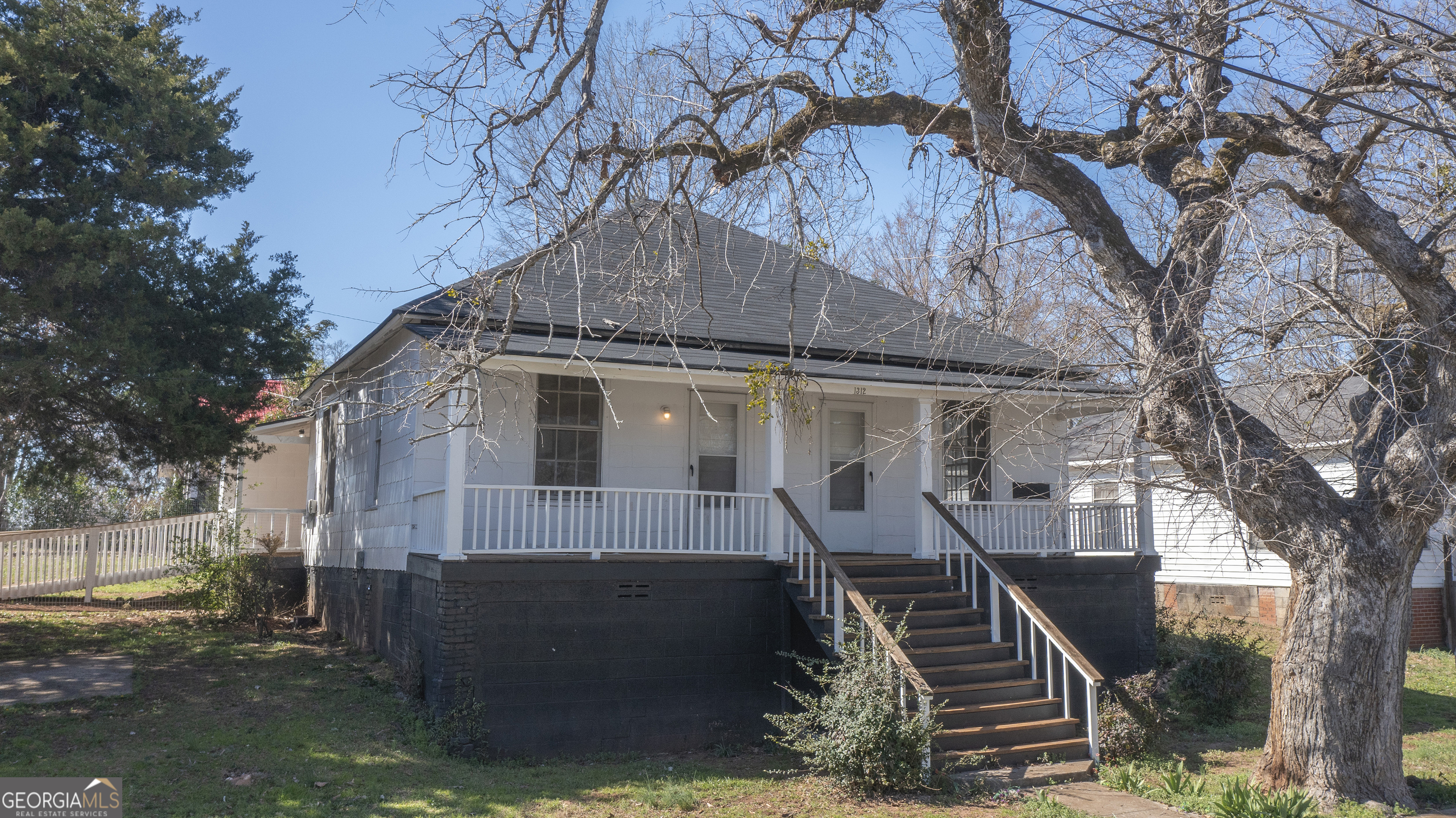 1312 Juniper Street Property Photo