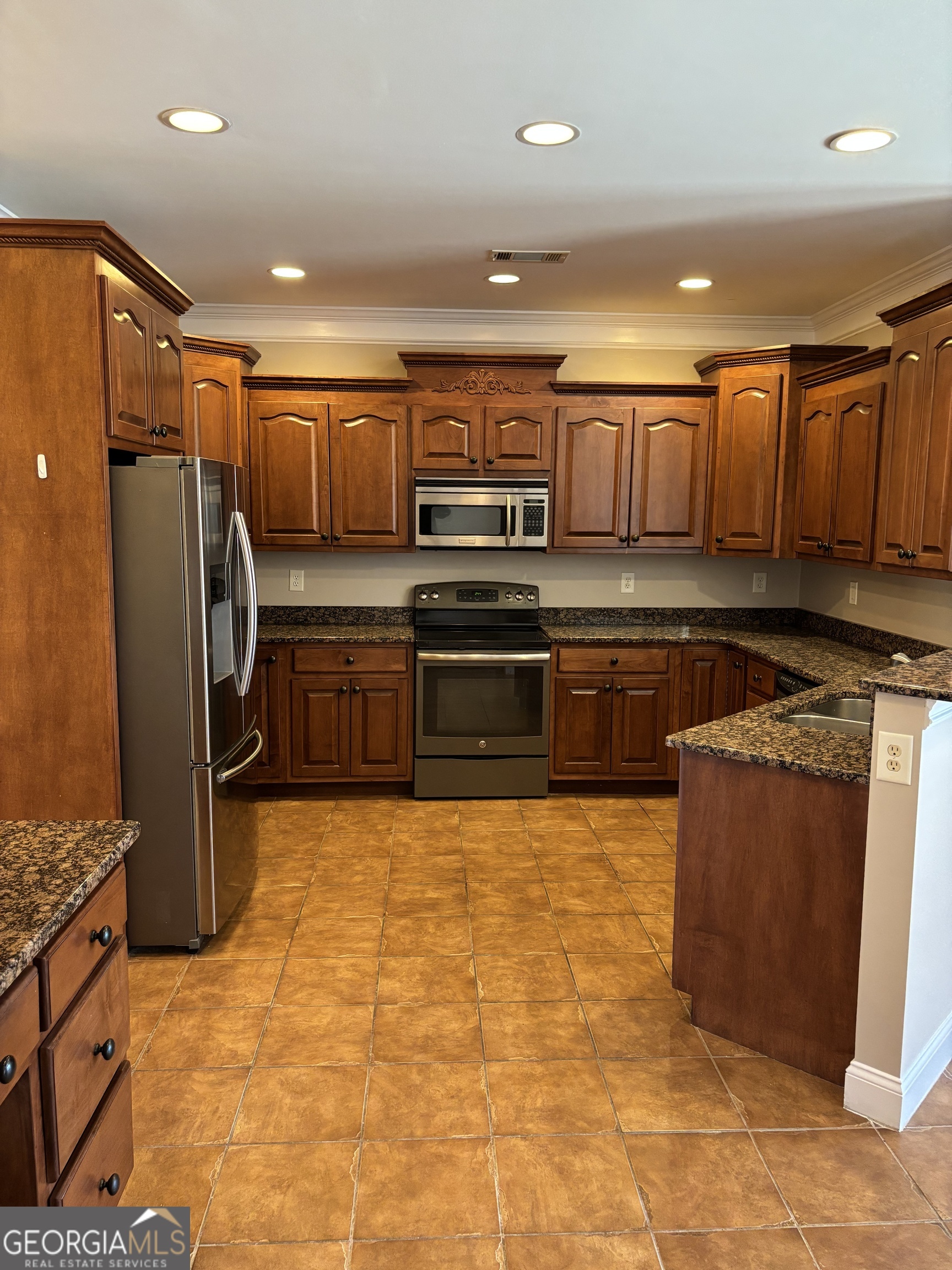 227 Evergreen North N Property Photo 16