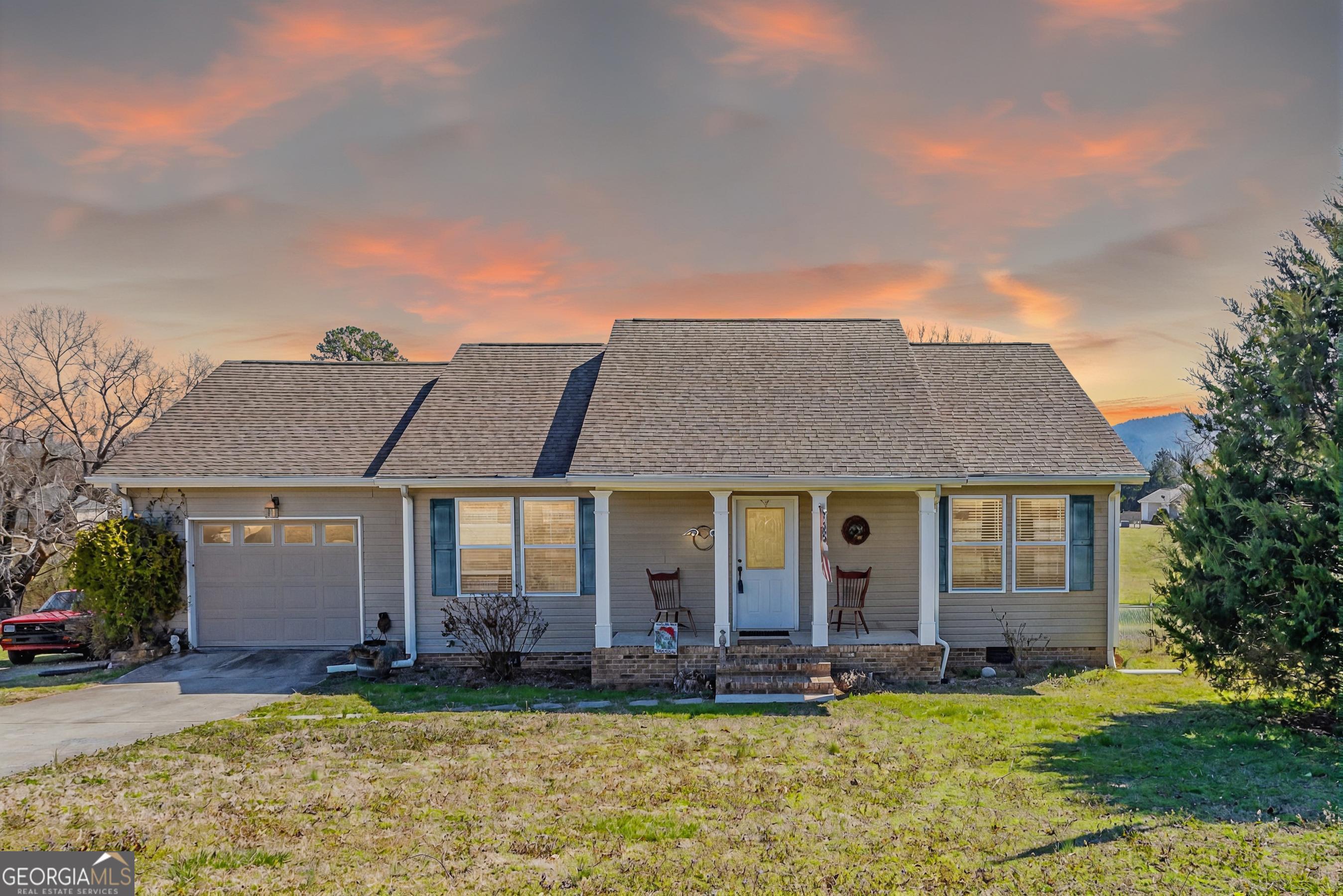 183 Akins Road Property Photo 1