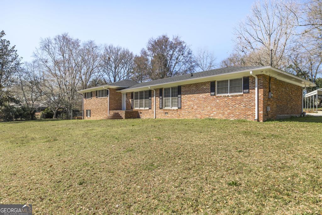 6417 Grantham Drive Property Photo 5