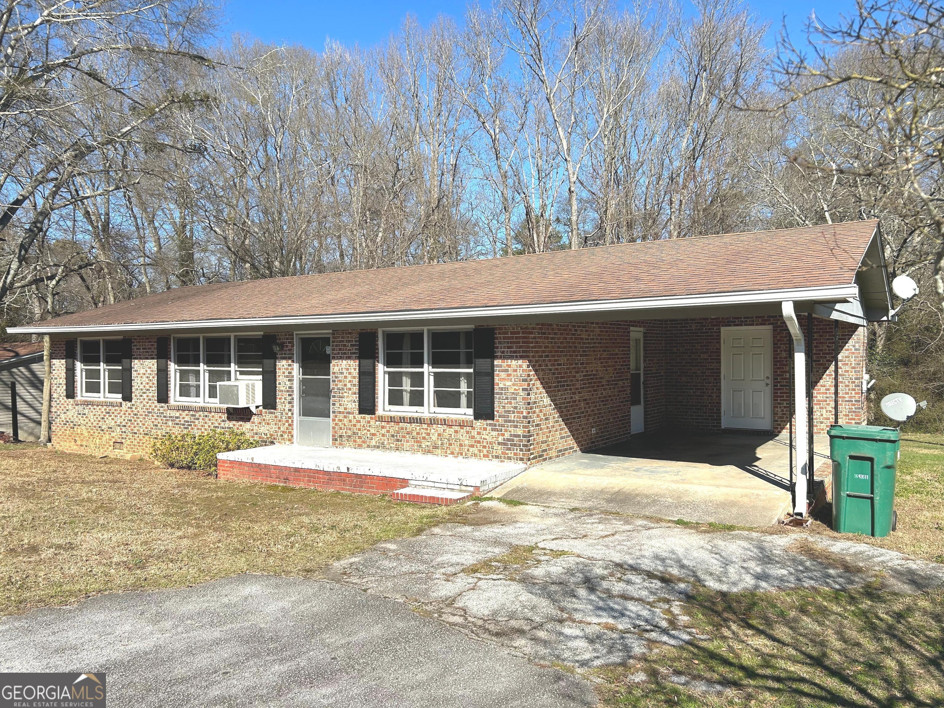 100 Cornog Road Property Photo