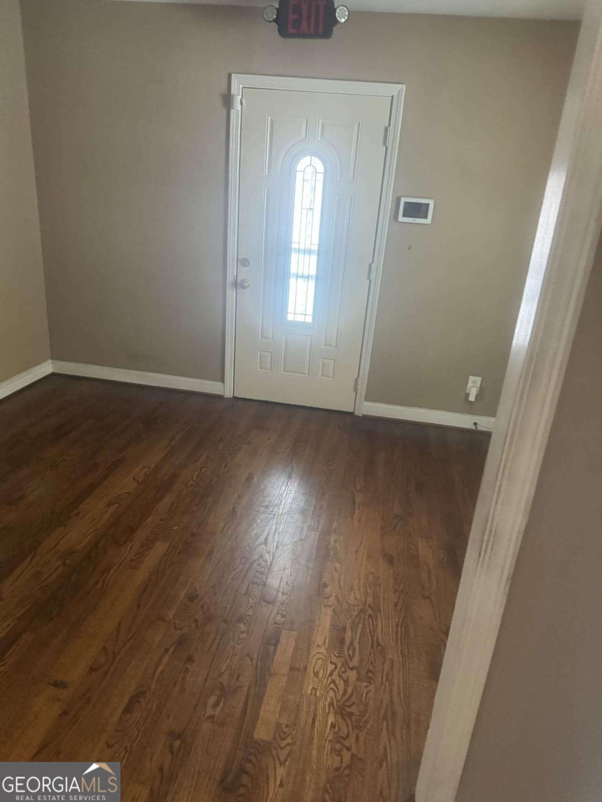 746 King Road # R Property Photo 5