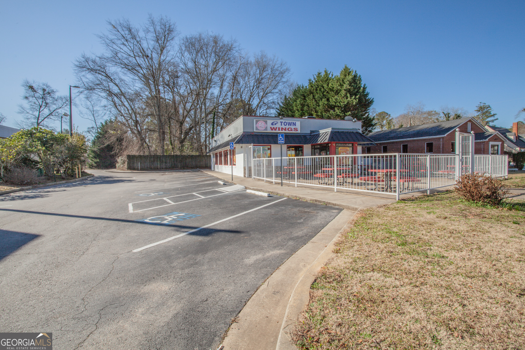 1302 Maple Street Property Photo 6