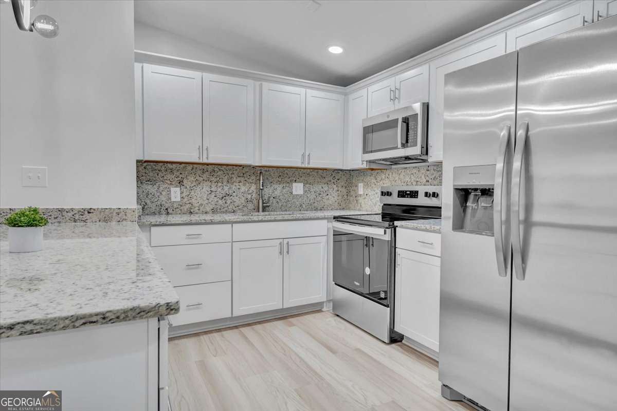 125 Glenrose Circle Sw Property Photo 6