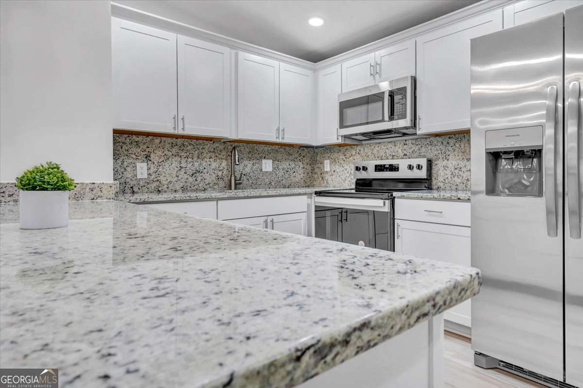 125 Glenrose Circle Sw Property Photo 7
