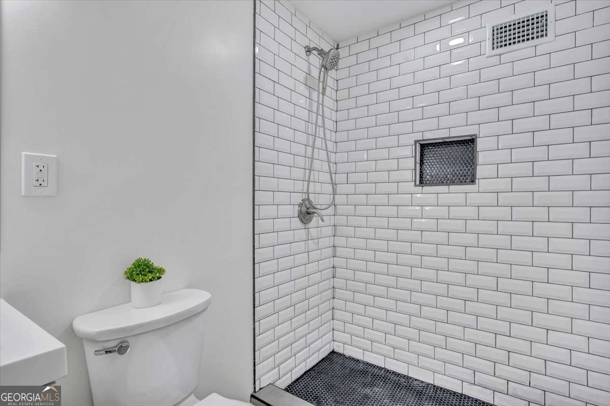 125 Glenrose Circle Sw Property Photo 17