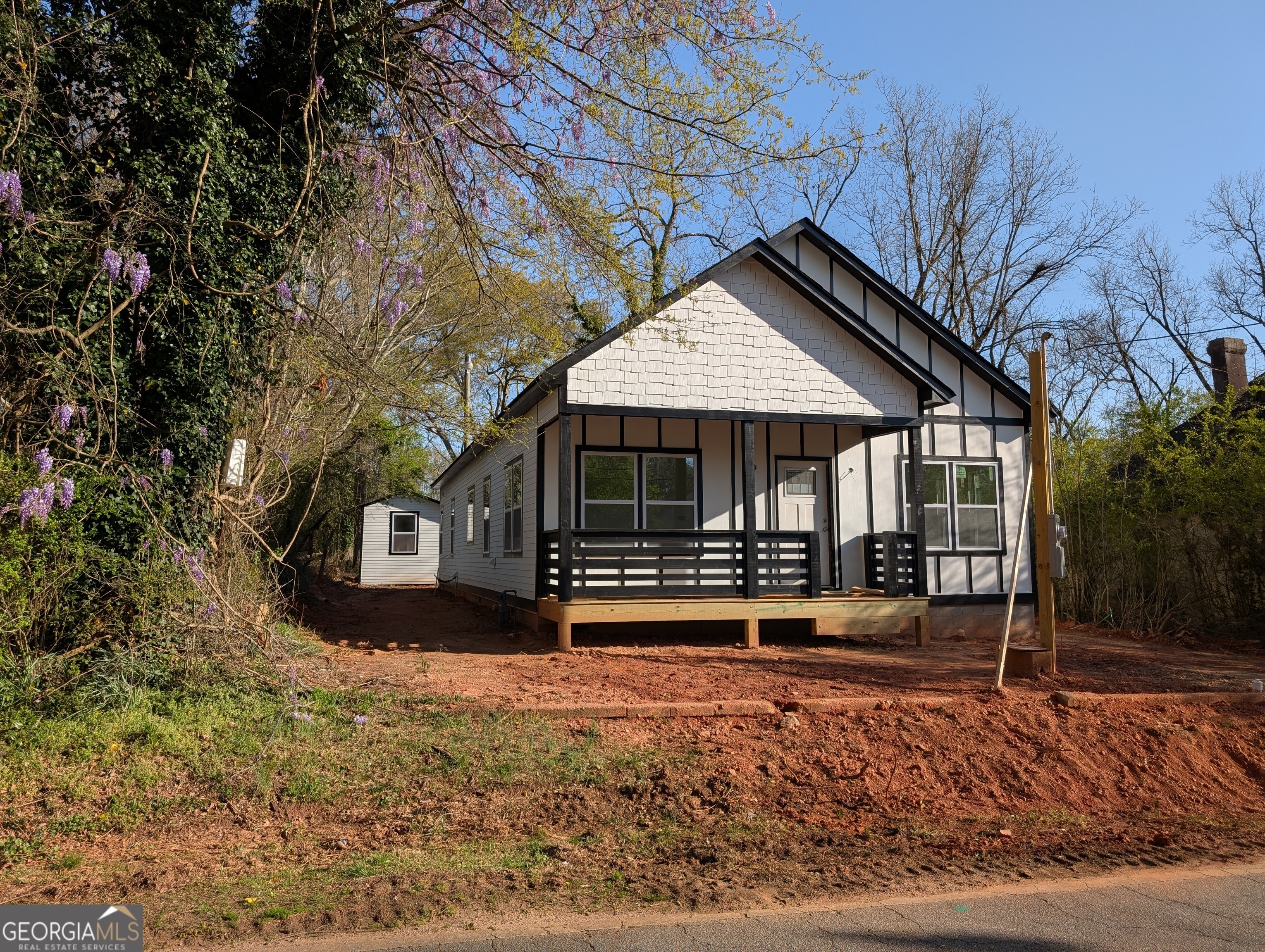 128 College Drive Property Photo
