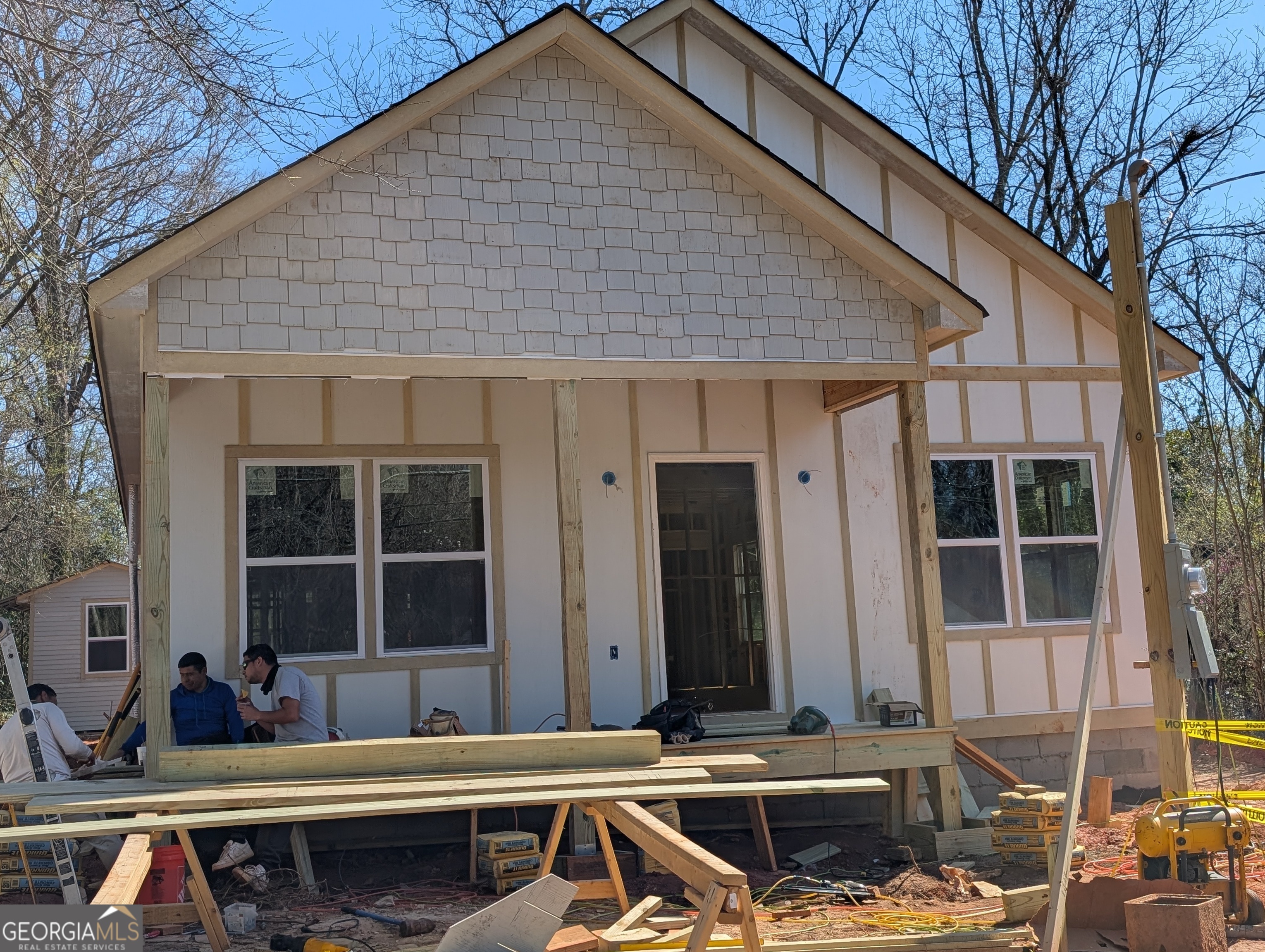 128 College Drive Property Photo 3