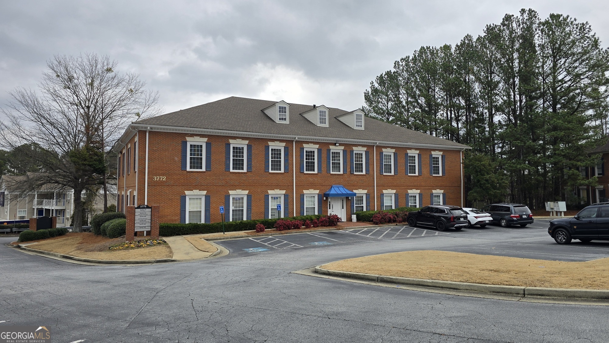 3772 Satellite Boulevard Property Photo 1