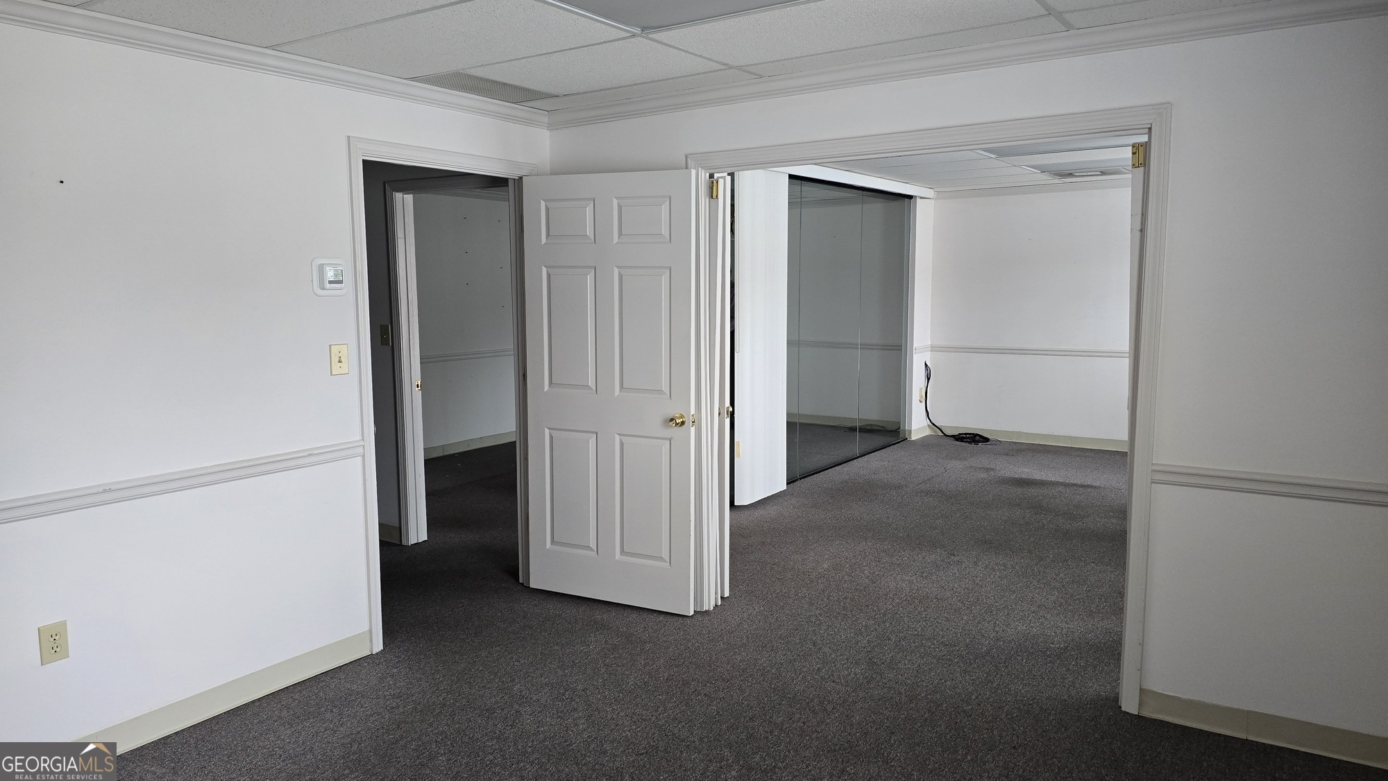 3772 Satellite Boulevard Property Photo 5